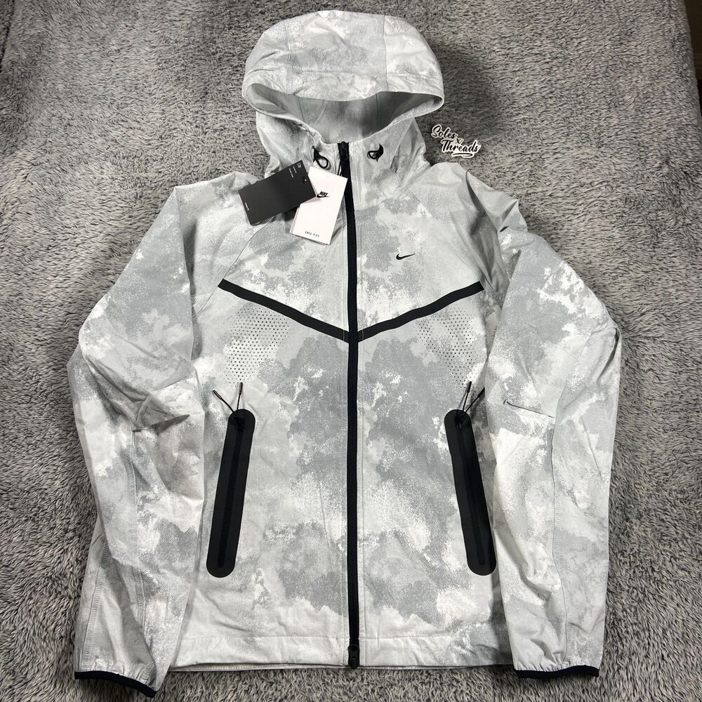 Nike Tech Windrunner Dri-FIT Woven Full Zip Size XS Men Pure Platinum IF1333-043